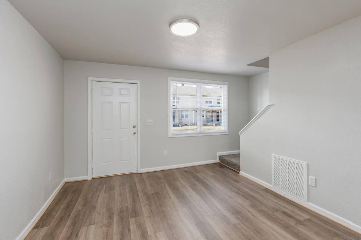 Apartment for rent at 869 36th St, Newport News, VA 23607