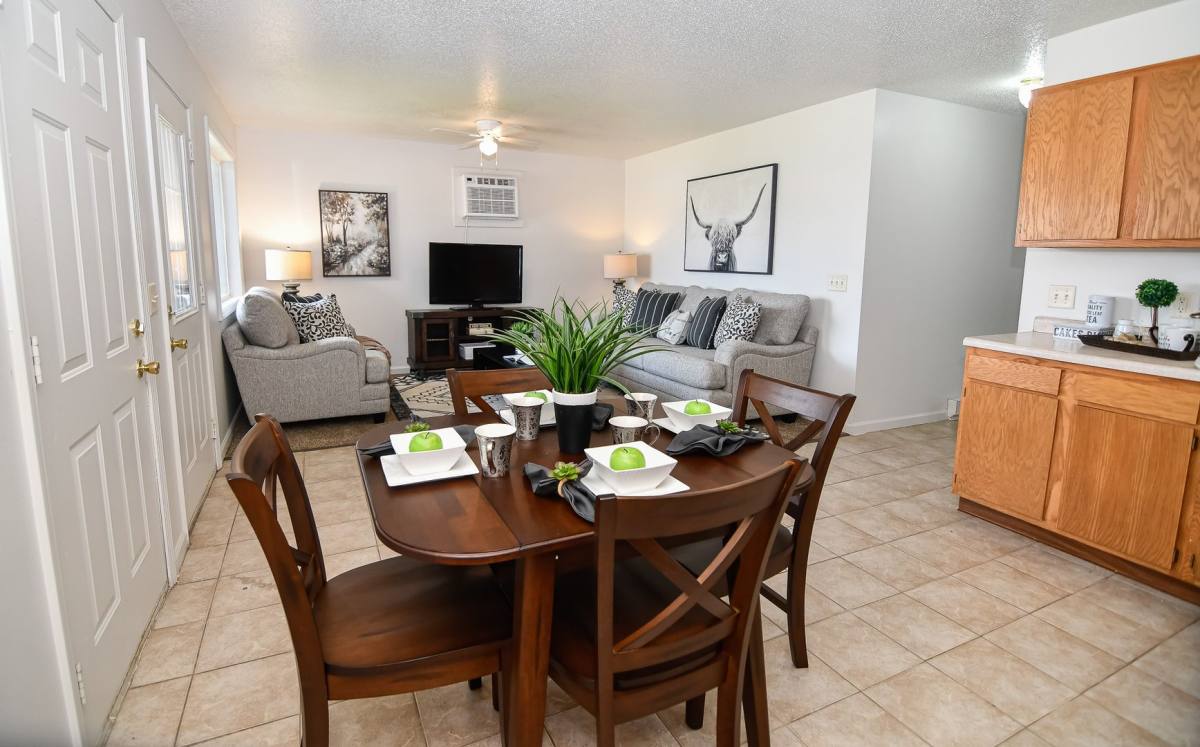 Apartment for rent at 501 Washington Ave, Grinnell, IA 50112