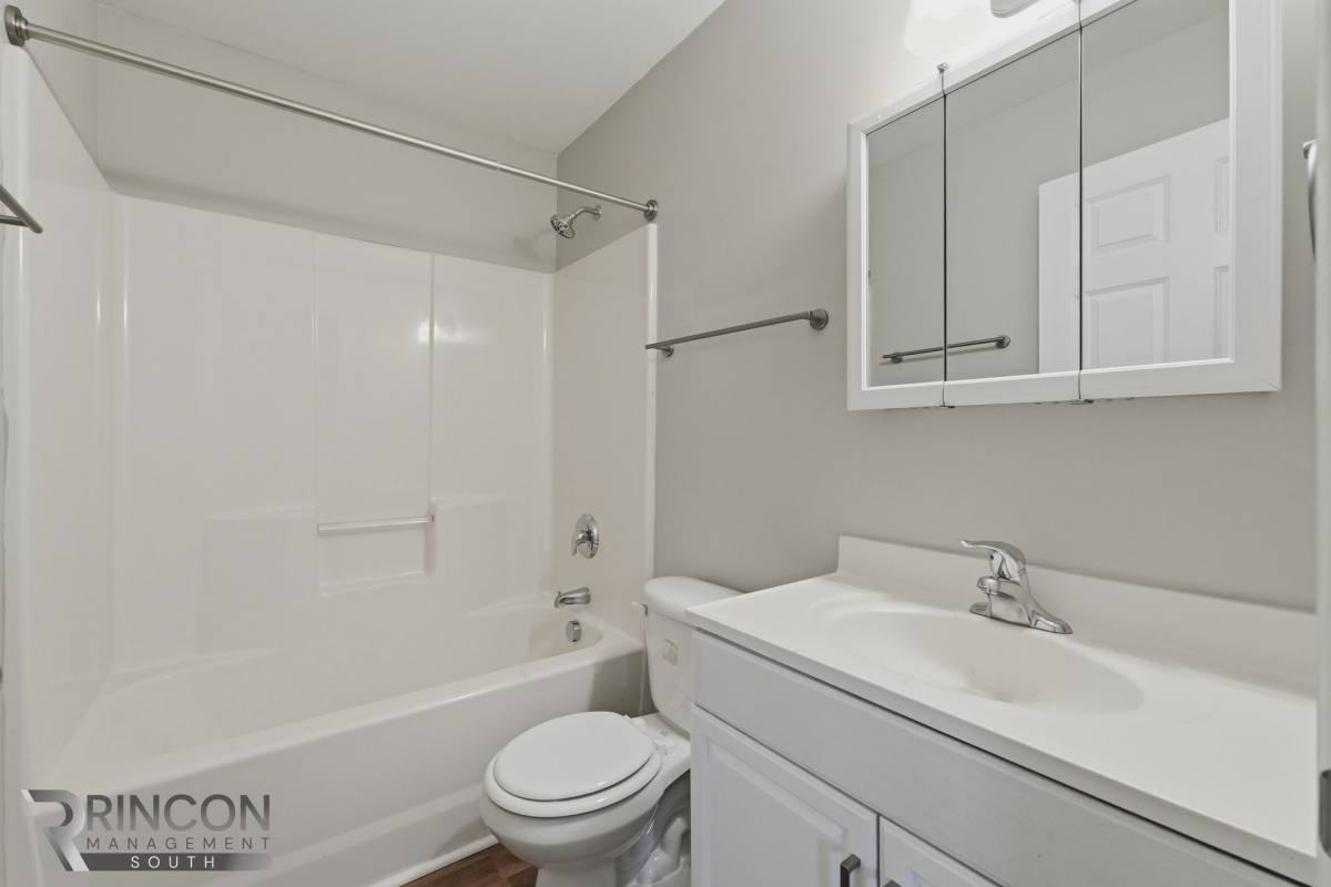Apartment for rent at 2125 Aberdeen Ave, North Charleston, SC 29405