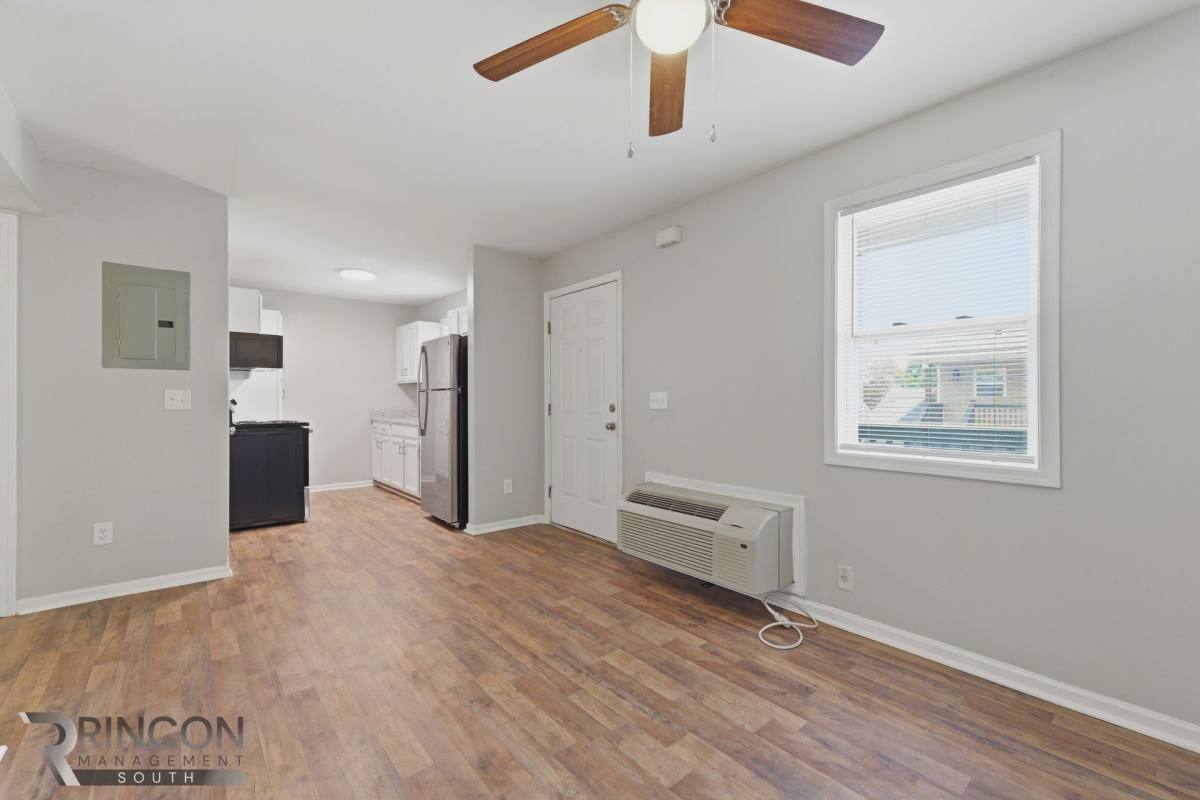 Apartment for rent at 2125 Aberdeen Ave, North Charleston, SC 29405