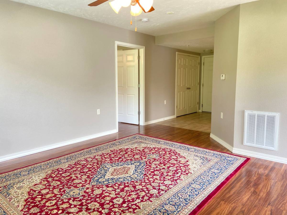 House for rent at 142 E Vixen Cr, Branson, MO 65616