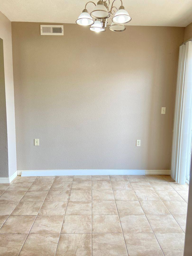 House for rent at 142 E Vixen Cr, Branson, MO 65616
