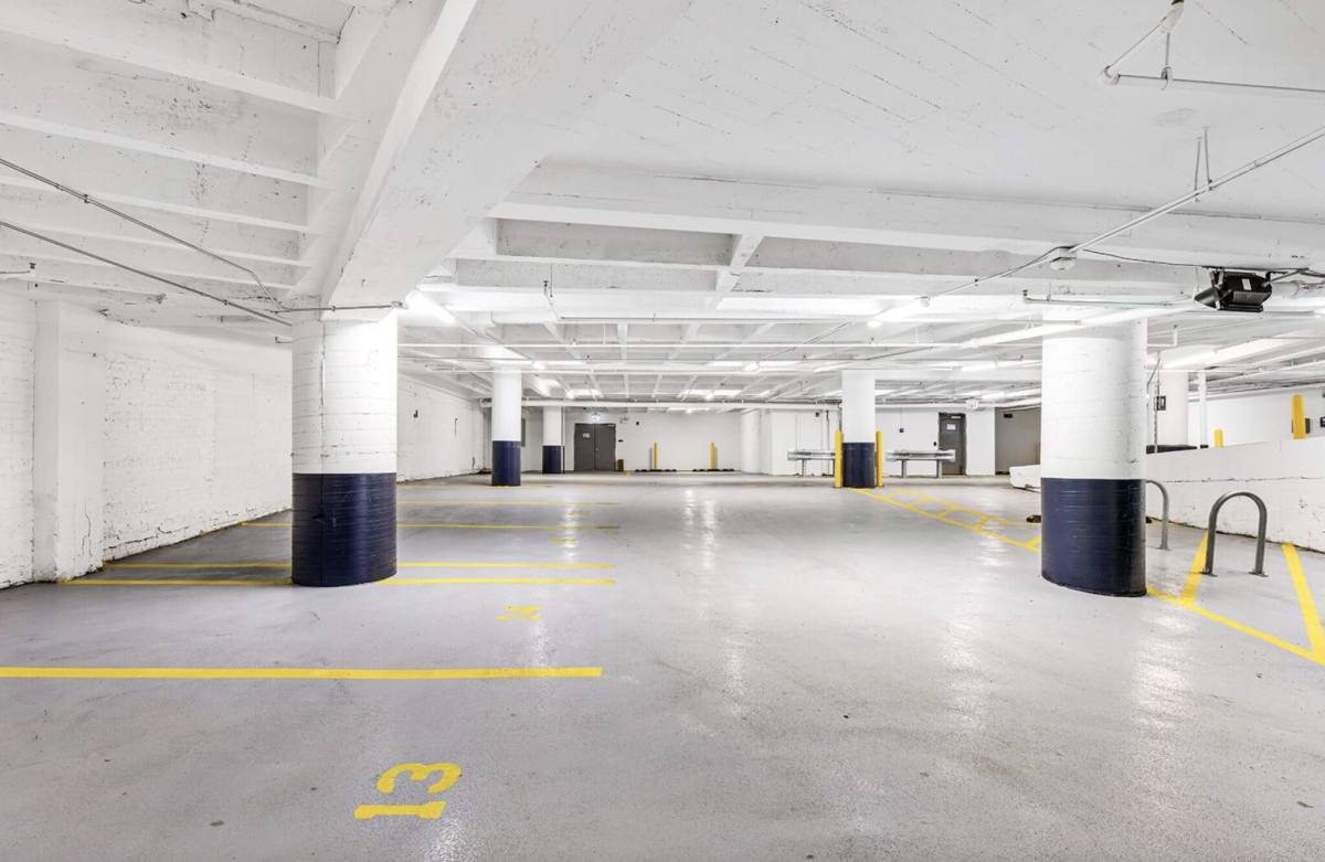 Apartment for rent at 3121 N Broadway St, Chicago, IL 60657