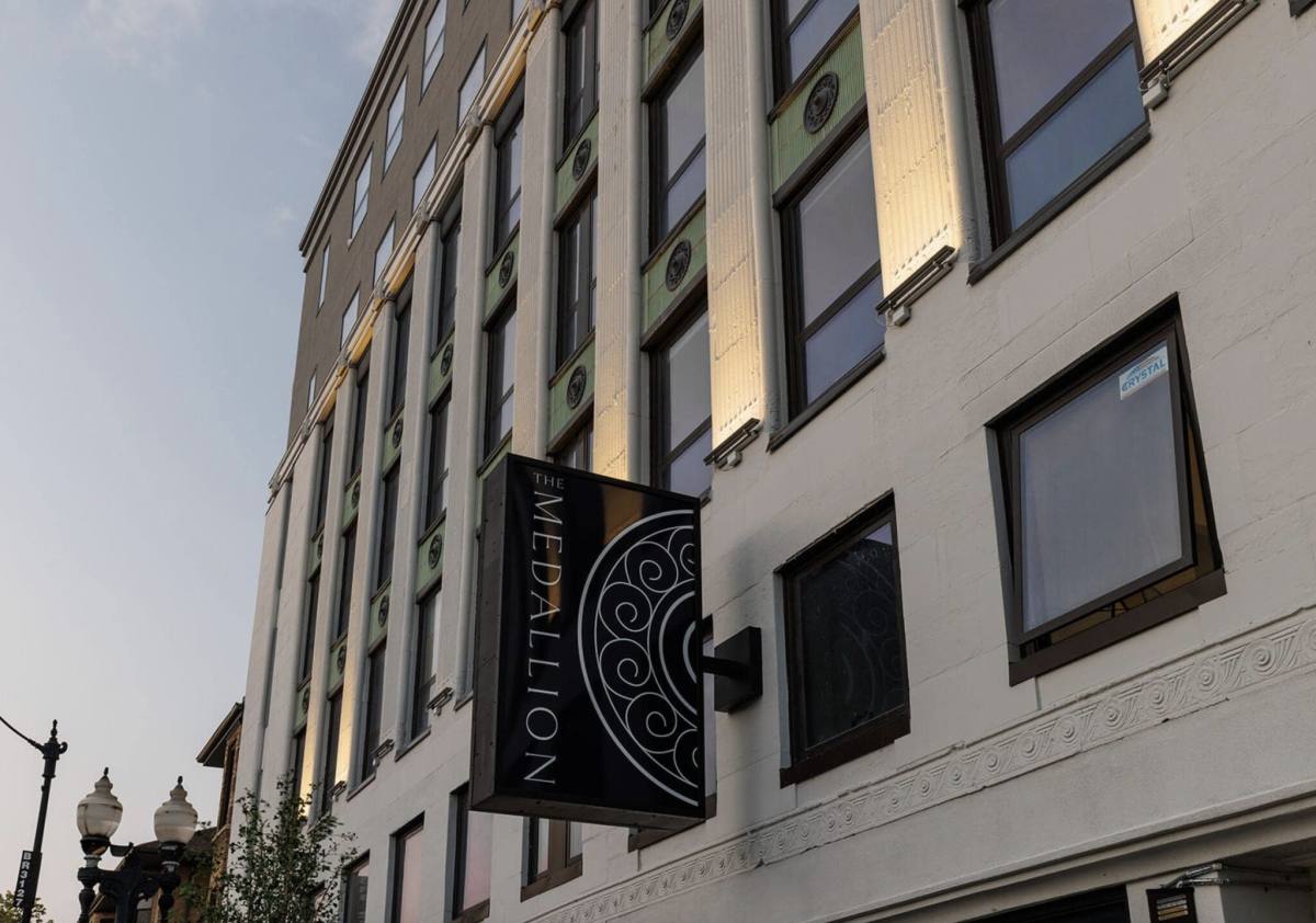 Apartment for rent at 3121 N Broadway St, Chicago, IL 60657