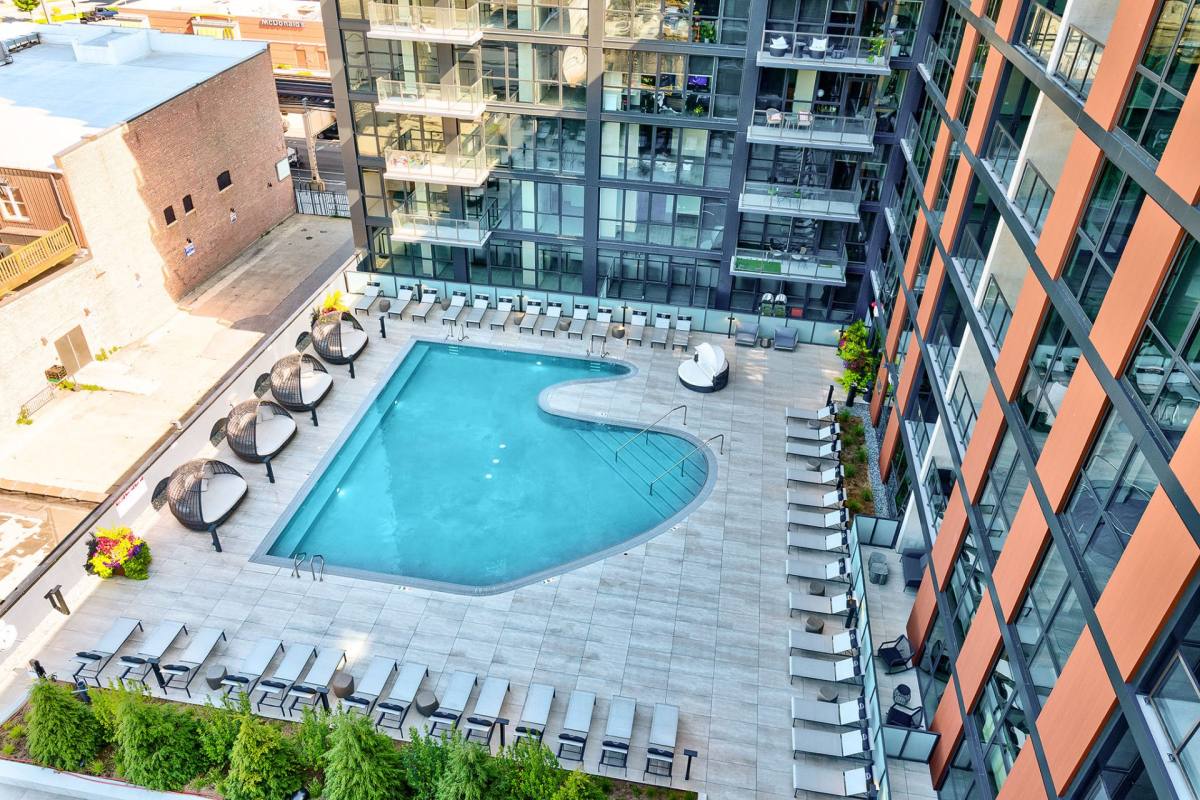 Apartment for rent at 1335 W Randolph, Chicago, IL 60607