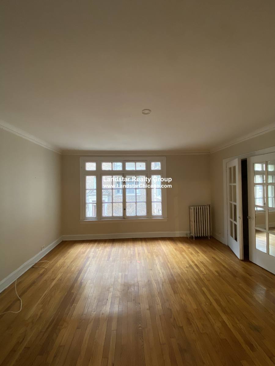 Apartment for rent at 909 Elmwood, Evanston, IL 60202