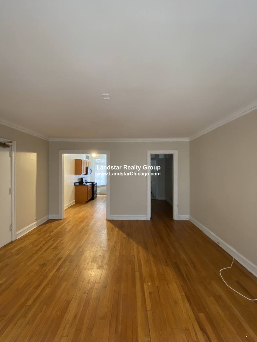 Apartment for rent at 909 Elmwood, Evanston, IL 60202