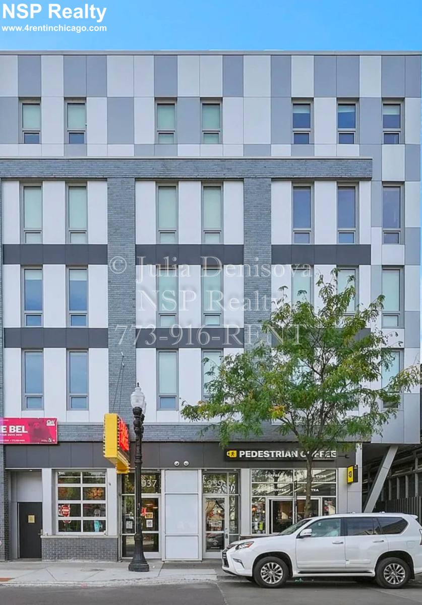 Apartment for rent at 941 Belmont, Chicago, IL 60613