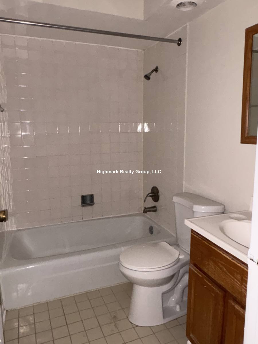 Apartment for rent at 6011 N Winthrop Ave #407NK, Chicago, IL 60660