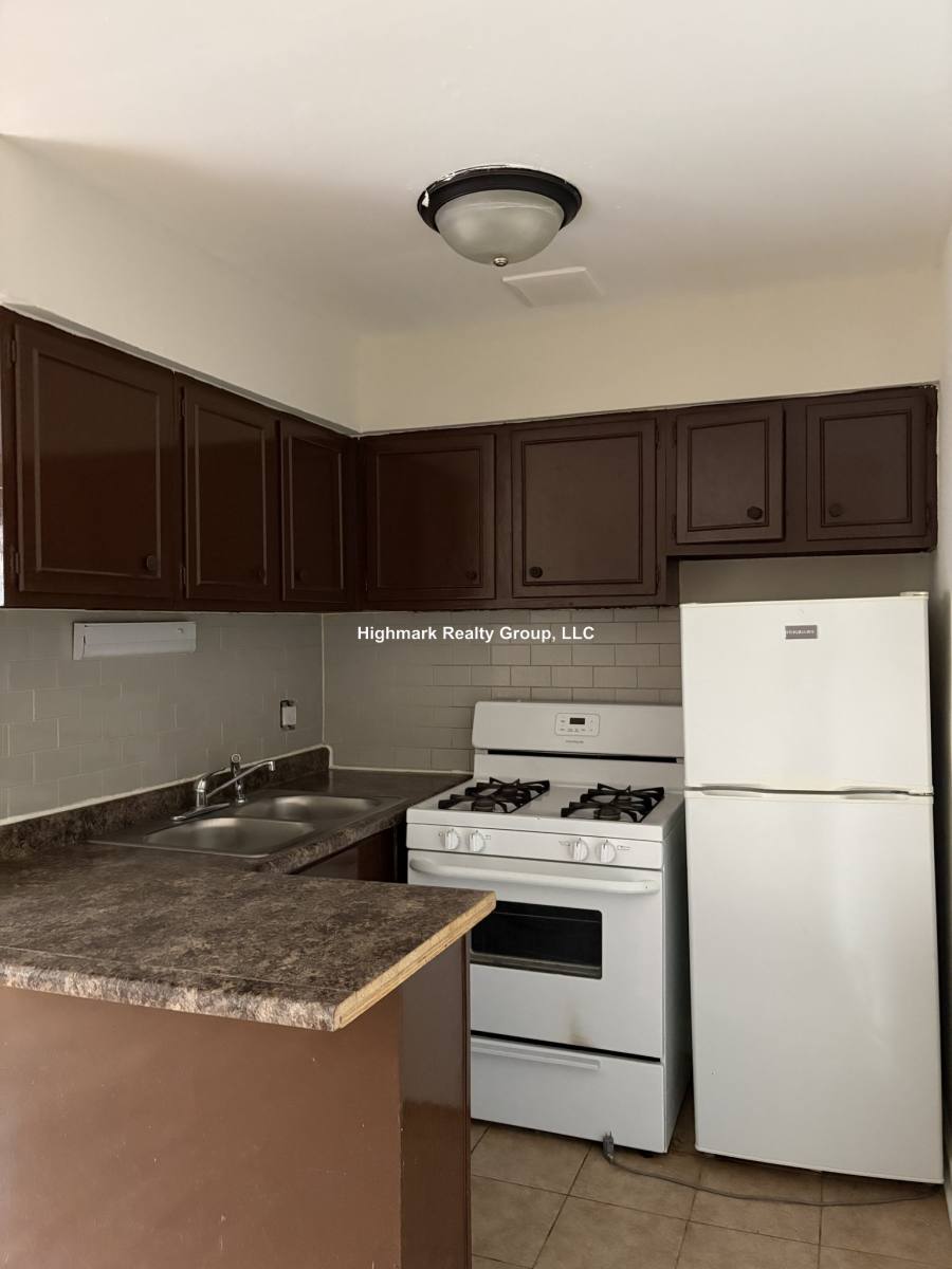 Apartment for rent at 6011 N Winthrop Ave #407NK, Chicago, IL 60660