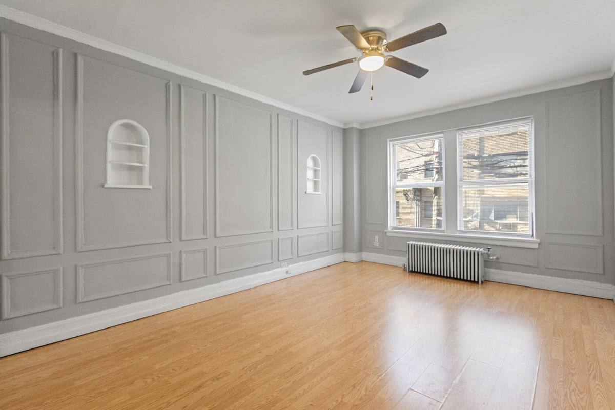 Apartment for rent at 434 W Wellington Ave, Chicago, IL 60657