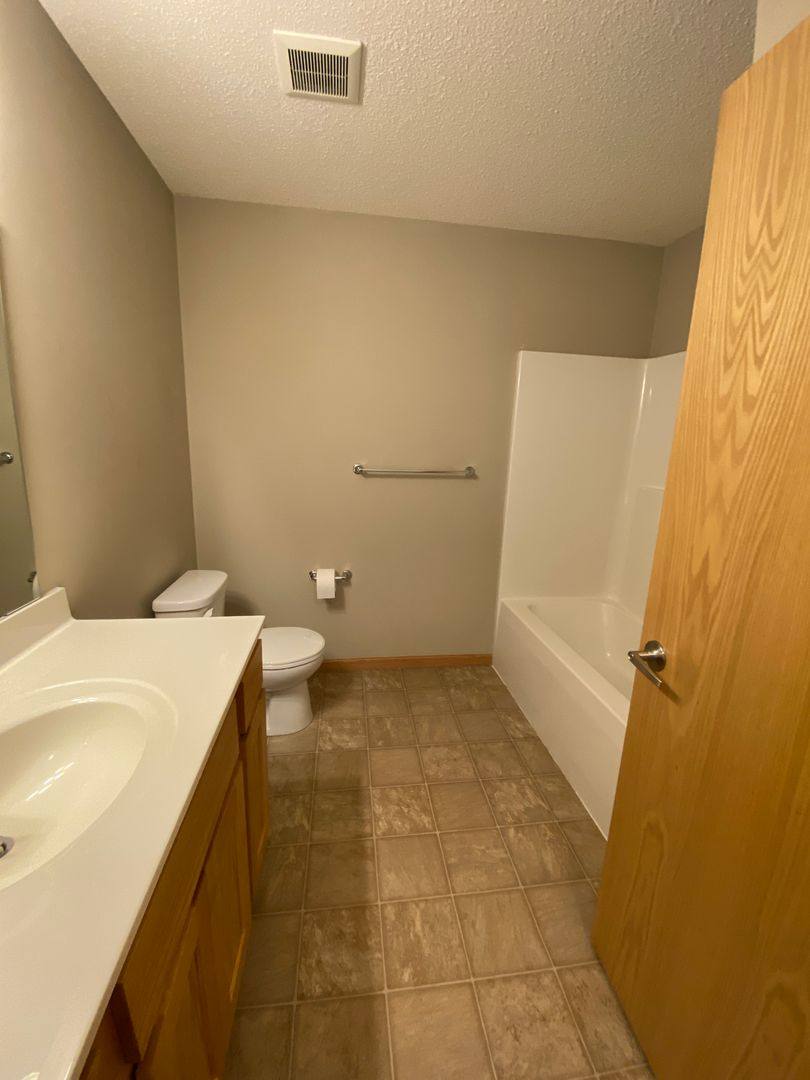 Townhouse for rent at 1611-A Gunston Dr, New Richmond, WI 54017
