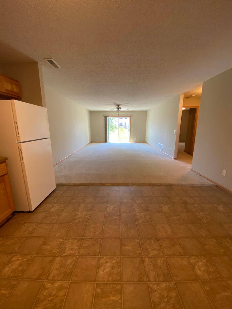 Townhouse for rent at 1611-A Gunston Dr, New Richmond, WI 54017