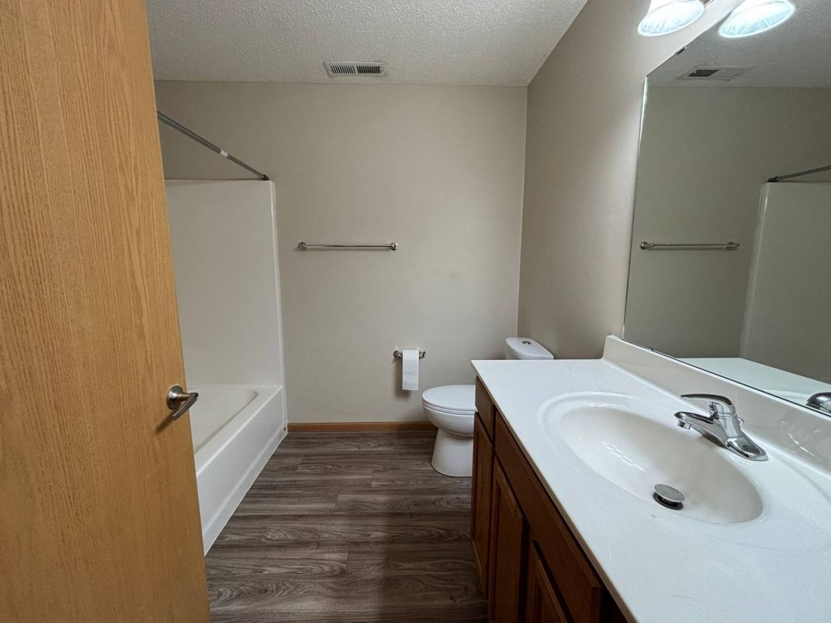 Townhouse for rent at 1627-C Gunston Dr, New Richmond, WI 54017