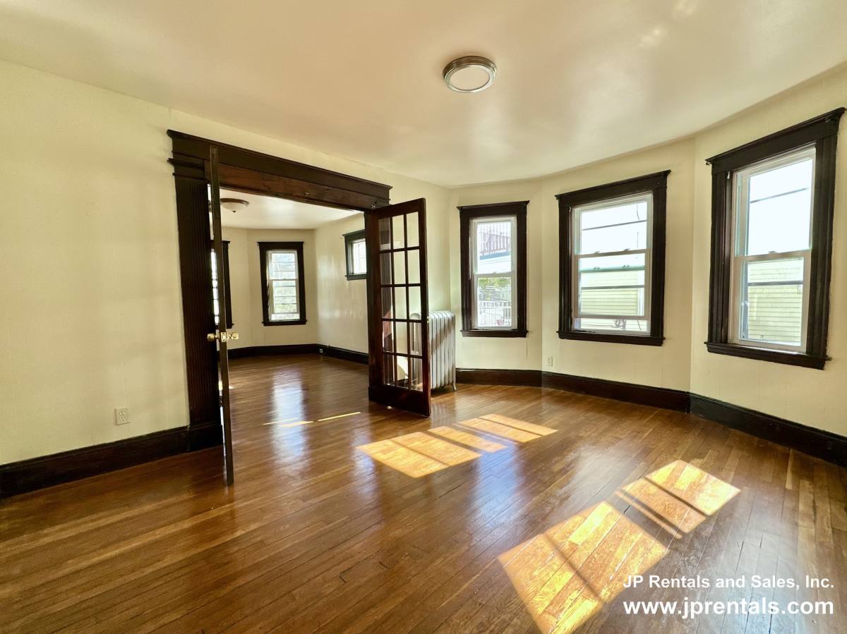 Apartment for rent at 1017 Canterbury St #2 Co, Roslindale, MA 02131