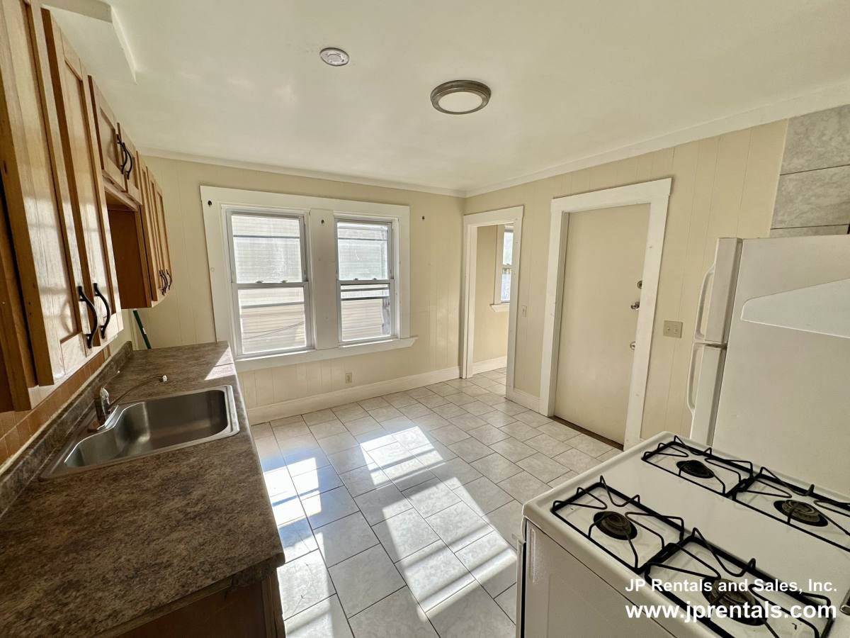 Apartment for rent at 1017 Canterbury St #2 Co, Roslindale, MA 02131