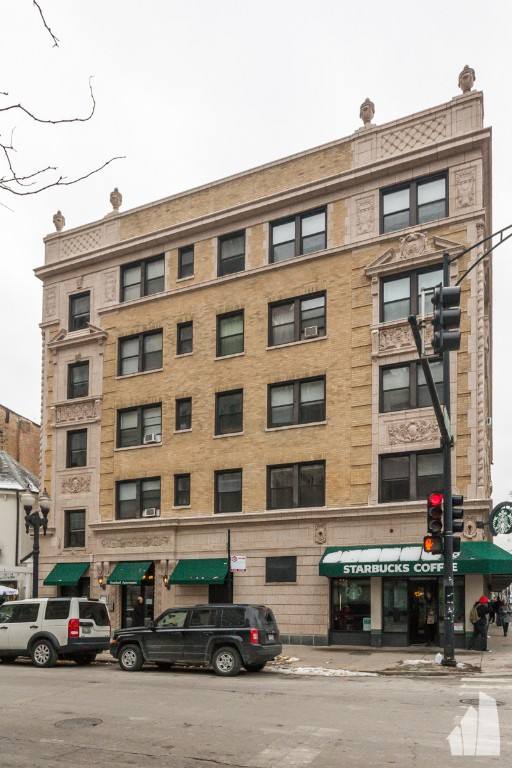 Apartment for rent at 1164 N Dearborn #213, Chicago, IL 60610