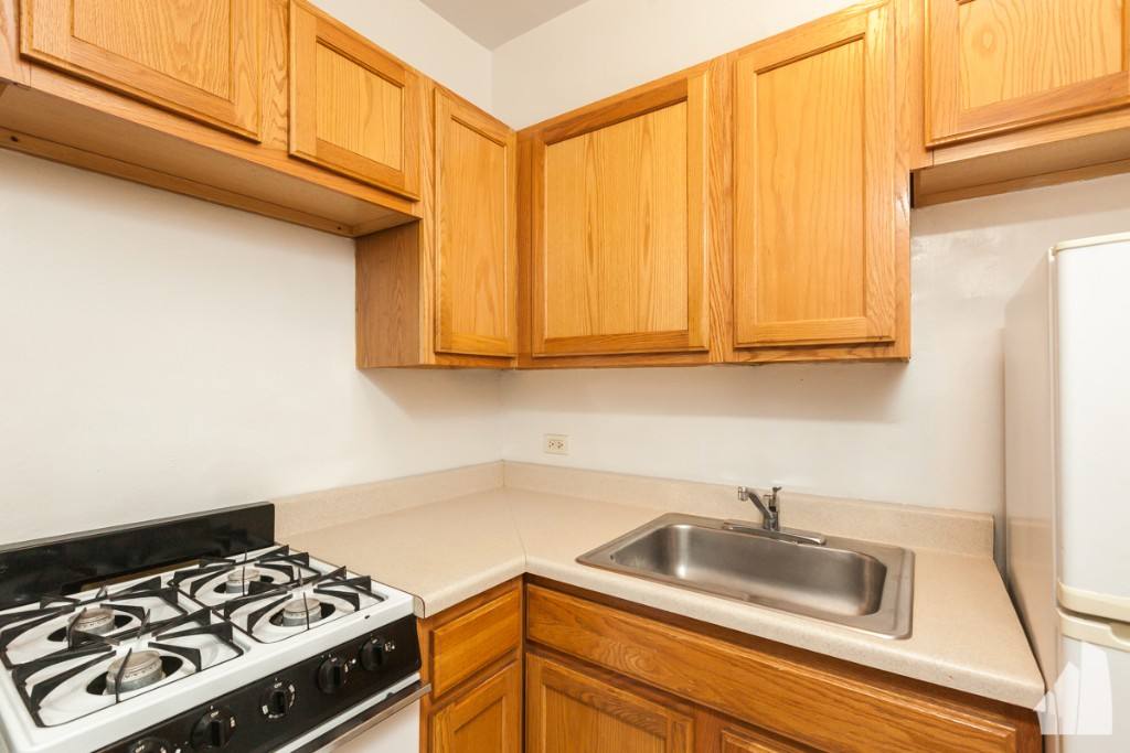 Apartment for rent at 1164 N Dearborn #213, Chicago, IL 60610