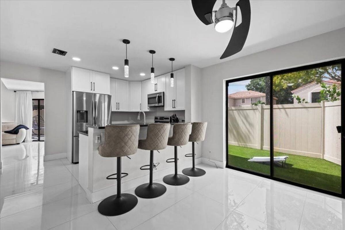 1779 Harborside Circle, Wellington, FL 33414 - House for Rent - Image 2