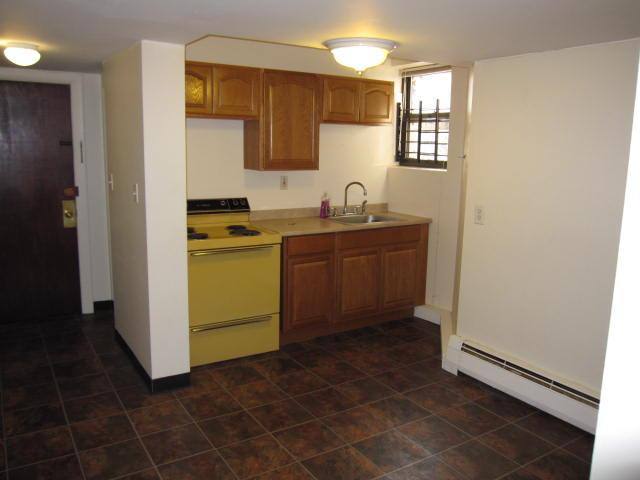 Apartment for rent at 1417 Beacon St #1, Brookline, MA 02446