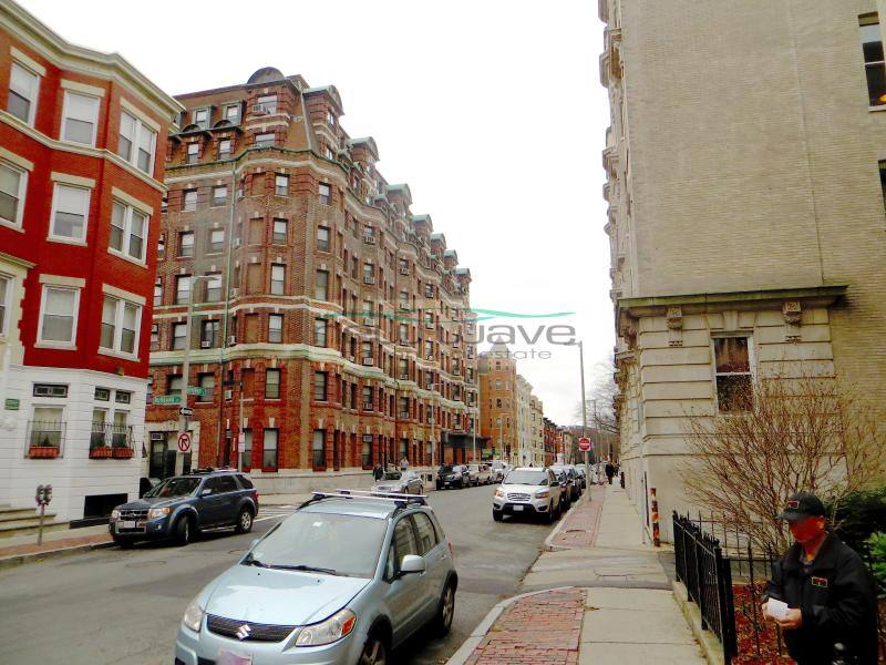 Apartment for rent at 52 Fenway #1, Boston, MA 02115