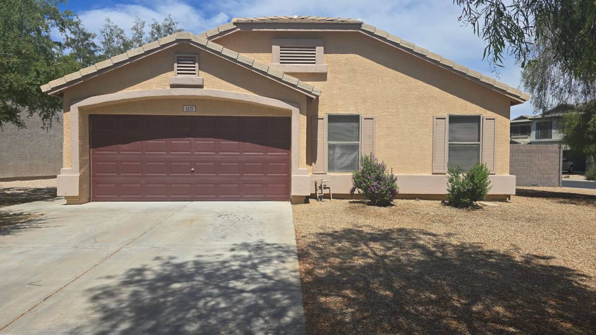 House for rent at 1221 N 161st Ave, Goodyear, AZ 85338