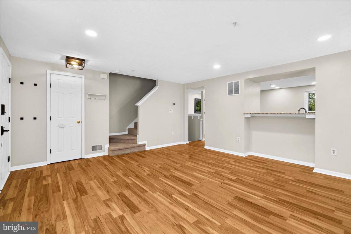Townhouse for rent at 577 Quaker Ridge Court, Arnold, MD 21012