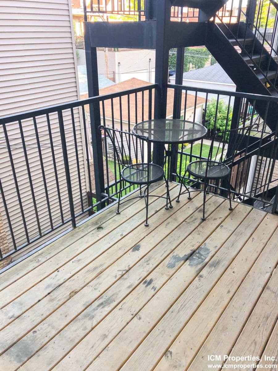 Apartment for rent at 1436 W Addison St #2, Chicago, IL 60657