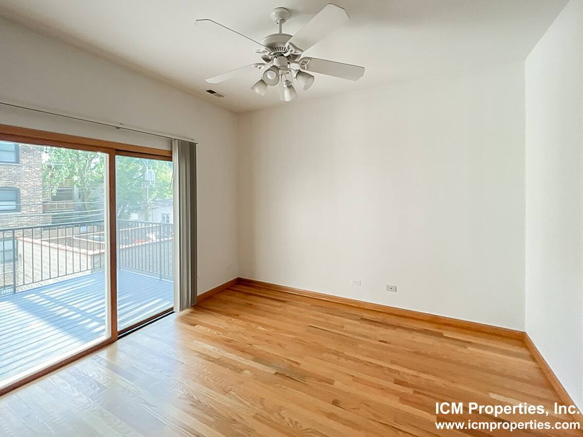 Apartment for rent at 1103 W Cornelia Ave #2, Chicago, IL 60657