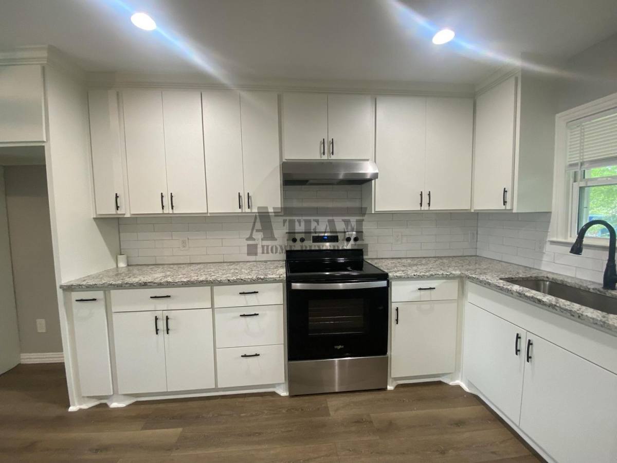 House for rent at 113 W Mount Vernon St, Mabank, TX 75147