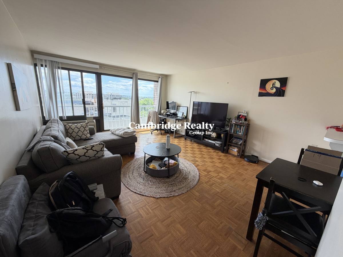 Condo for rent at 1105 Massachusetts Ave #7F, Cambridge, MA 02138