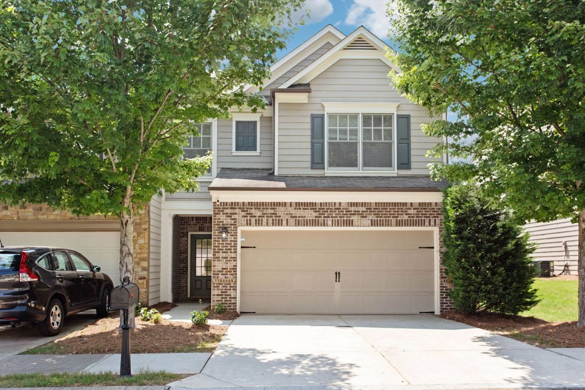 Townhouse for rent at 655 Township Circle, Alpharetta, GA 30004