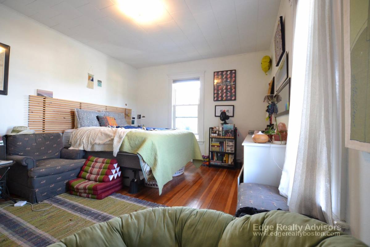 Apartment for rent at 437 Washington St #1, Brighton, MA 02135