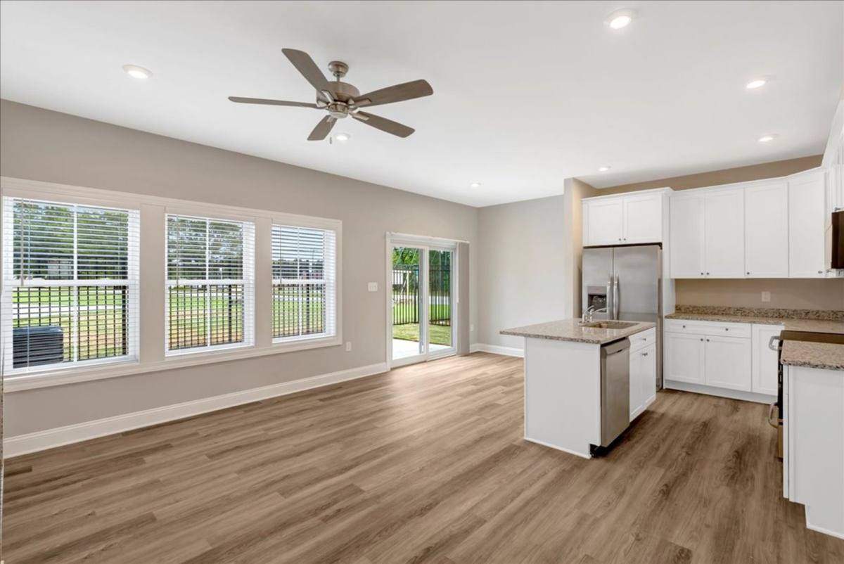 Townhouse for rent at 849 N Mecklenburg Ave, South Hill, VA 23970