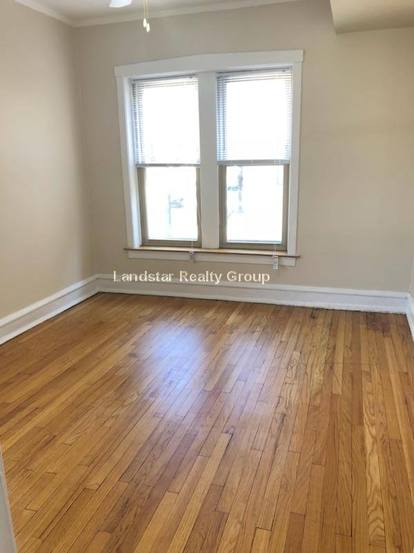 Apartment for rent at 1969 W Foster #1, Chicago, IL 60625