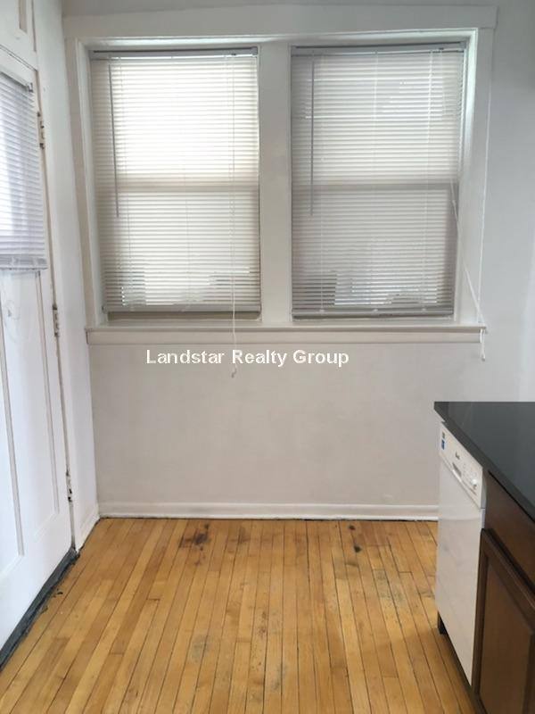 Apartment for rent at 1969 W Foster #1, Chicago, IL 60625