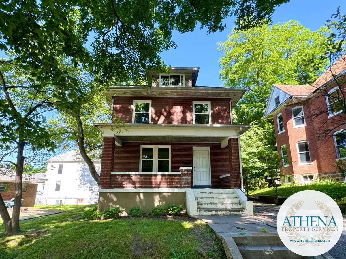 House for rent at 413 N Frederick St, Cape Girardeau, MO 63701
