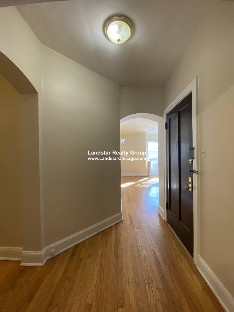 Apartment for rent at 1452 Oak Ave #2N, Evanston, IL 60202