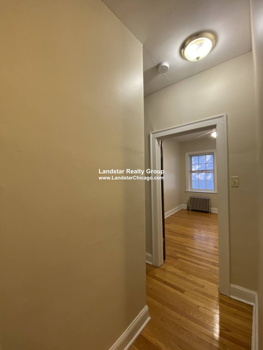 Apartment for rent at 1452 Oak Ave #2N, Evanston, IL 60202
