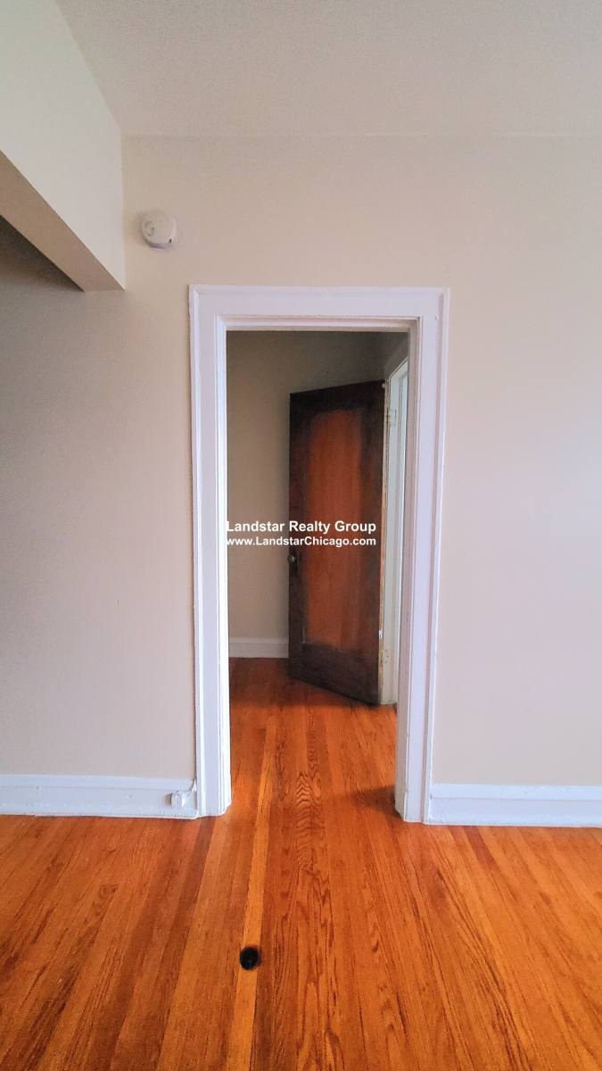 Apartment for rent at 1145 W Morse Ave #304, Chicago, IL 60626