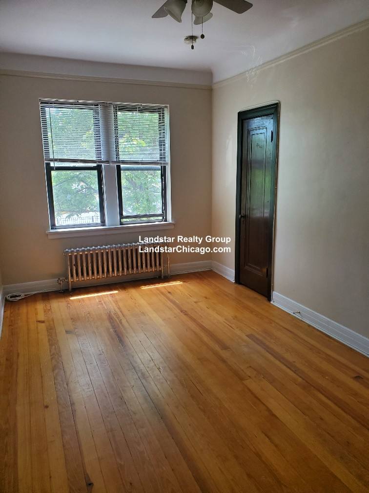Apartment for rent at 948 W Cuyler #102, Chicago, IL 60613