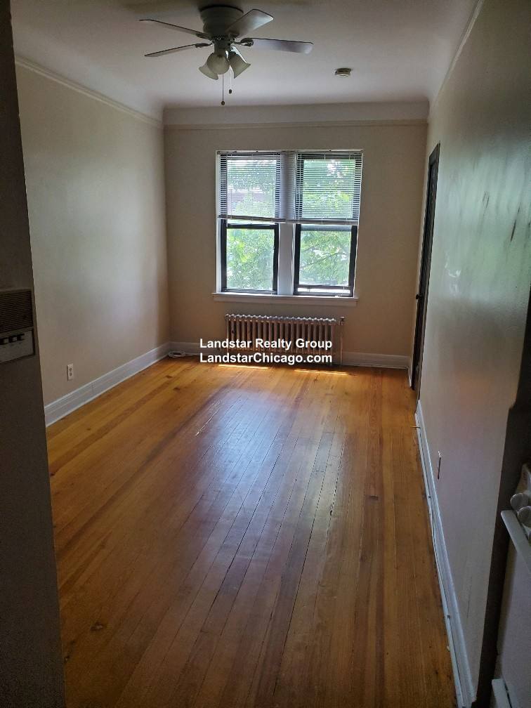 Apartment for rent at 948 W Cuyler #102, Chicago, IL 60613