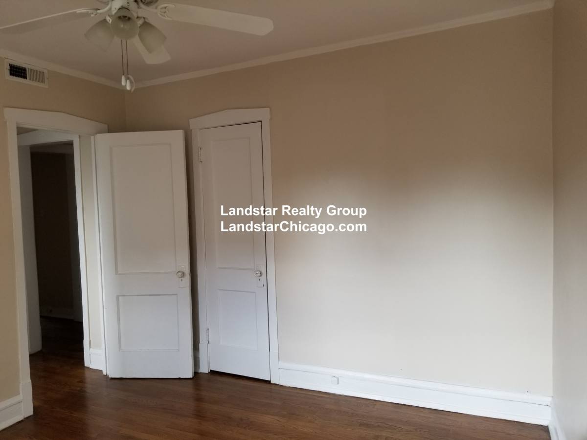 Apartment for rent at 1963 W Foster #2, Chicago, IL 60640