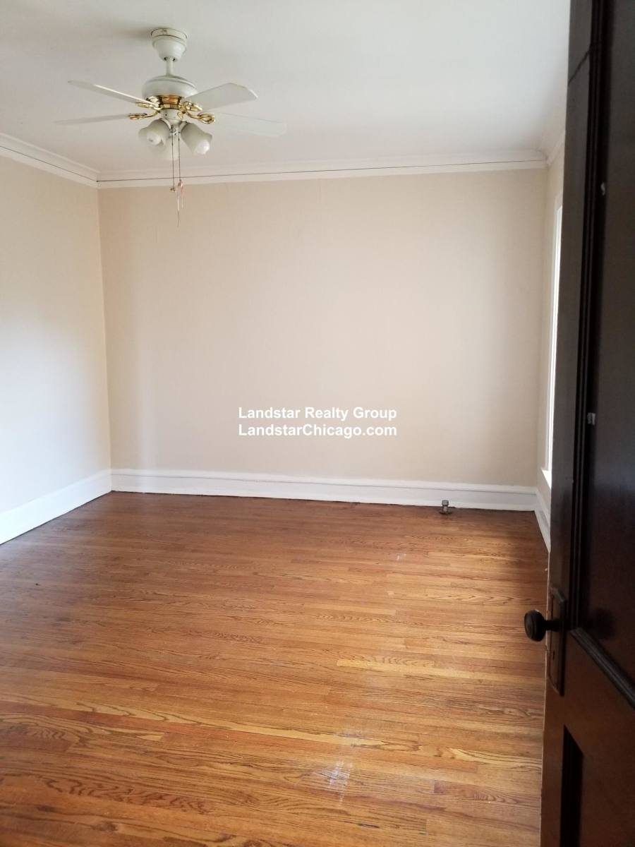 Apartment for rent at 1963 W Foster #2, Chicago, IL 60640
