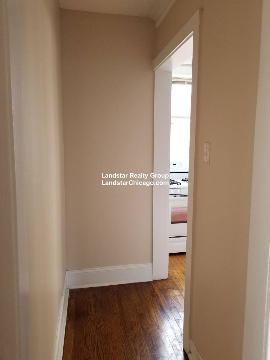 Apartment for rent at 1963 W Foster #2, Chicago, IL 60640