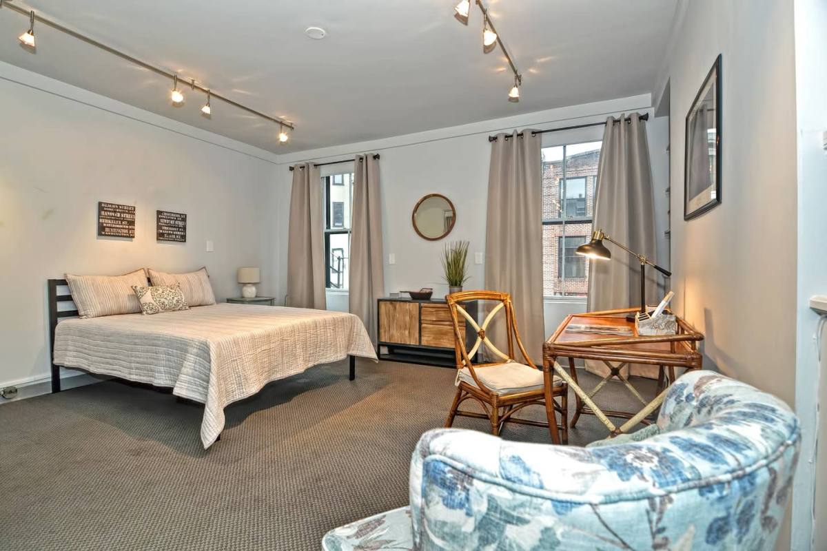 Apartment for rent at 49 Charles St #2, Boston, MA 02114