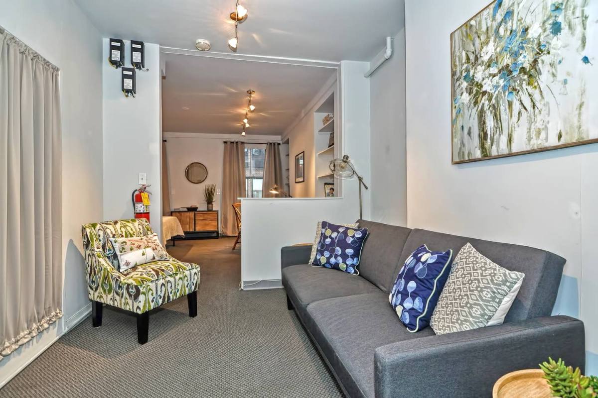 Apartment for rent at 49 Charles St #2, Boston, MA 02114