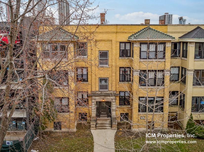 Apartment for rent at 5941 N Magnolia #1, Chicago, IL 60660