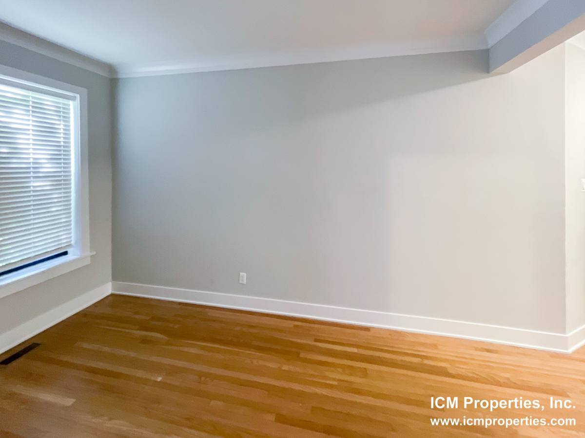 Apartment for rent at 5941 N Magnolia #1, Chicago, IL 60660