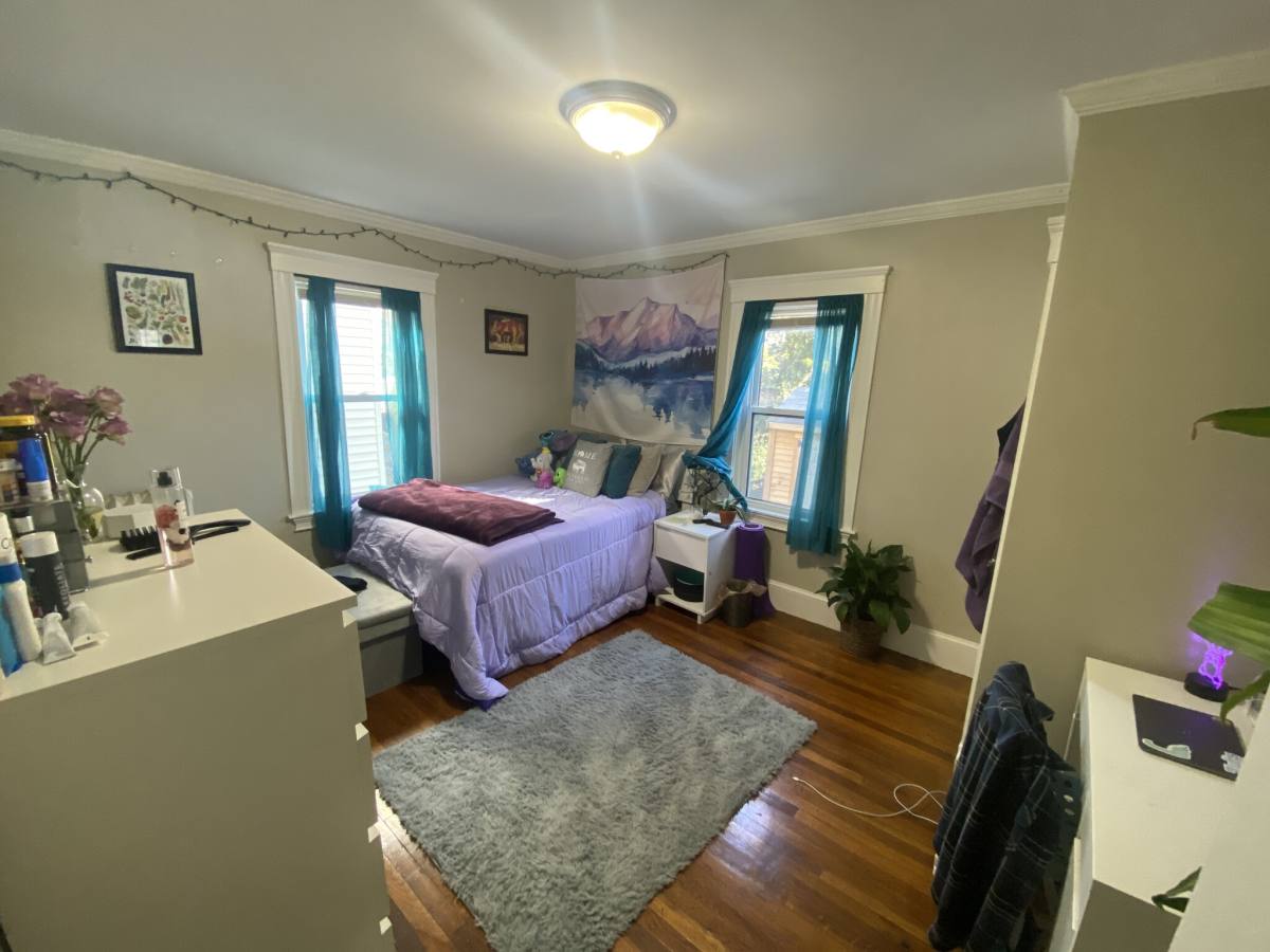 House for rent at 26 Bolton St #1L, Somerville, MA 02143